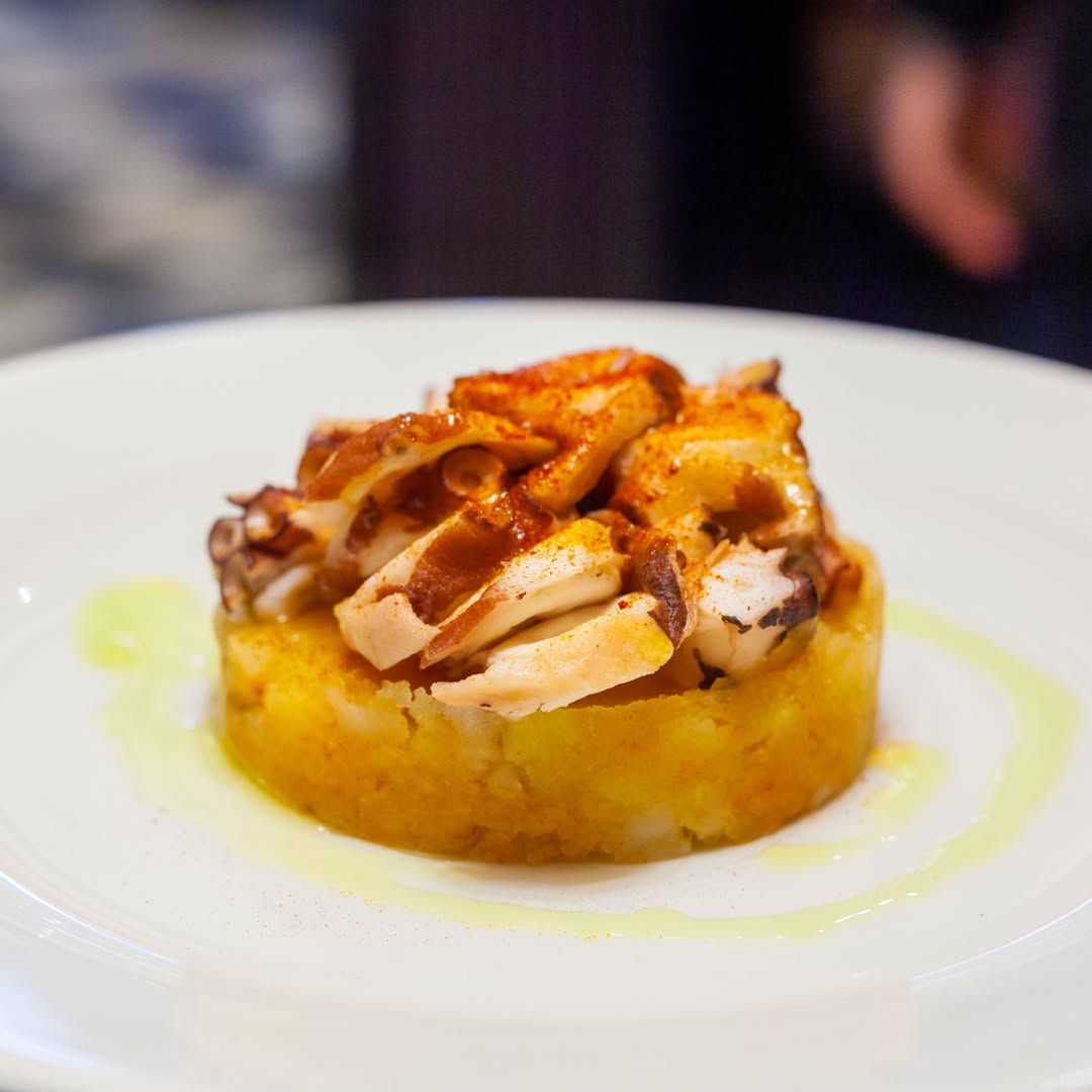 Pulpo con patatas a lo pobre ligeramente picantes en 