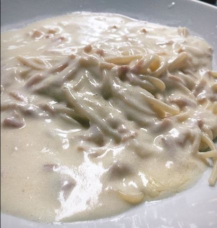 spaghetti a la panna  en 