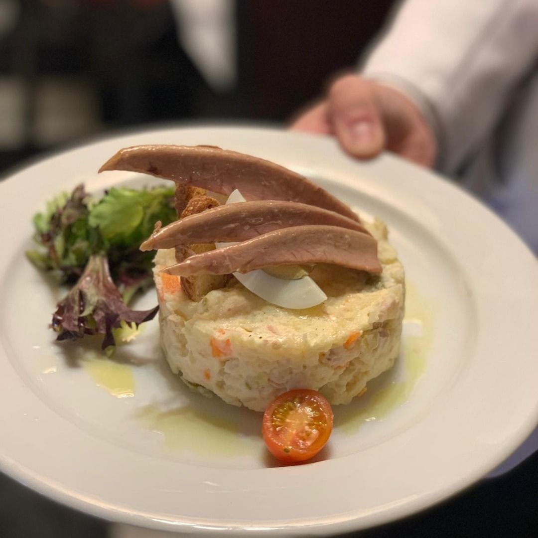 Ensaladilla rusa clásica con atún en 