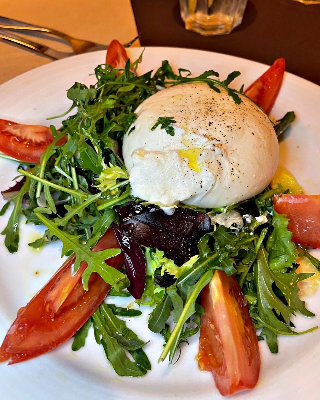 Burrata pugliese D.O.P. completa en 
