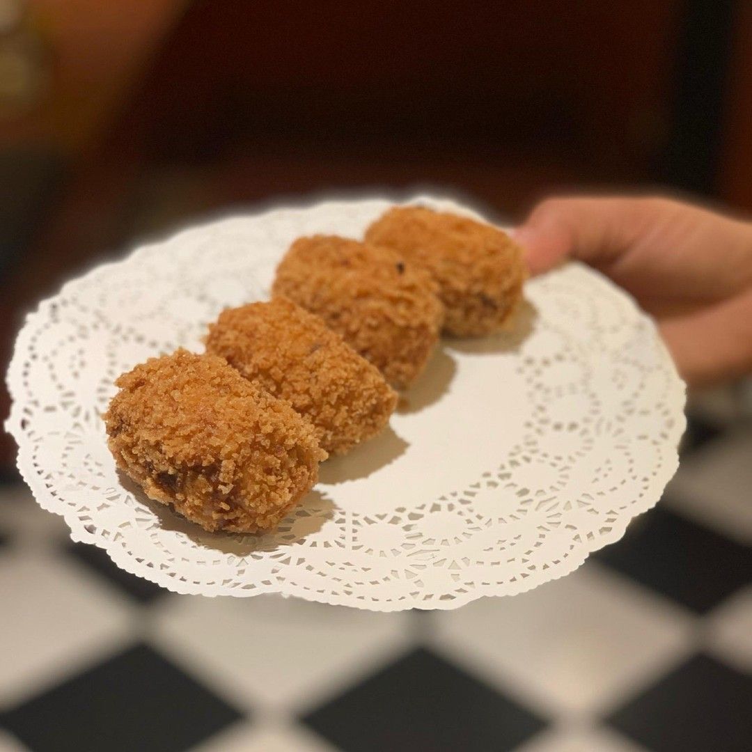 Croquetas crocantes de jamón ibérico de bellota en 