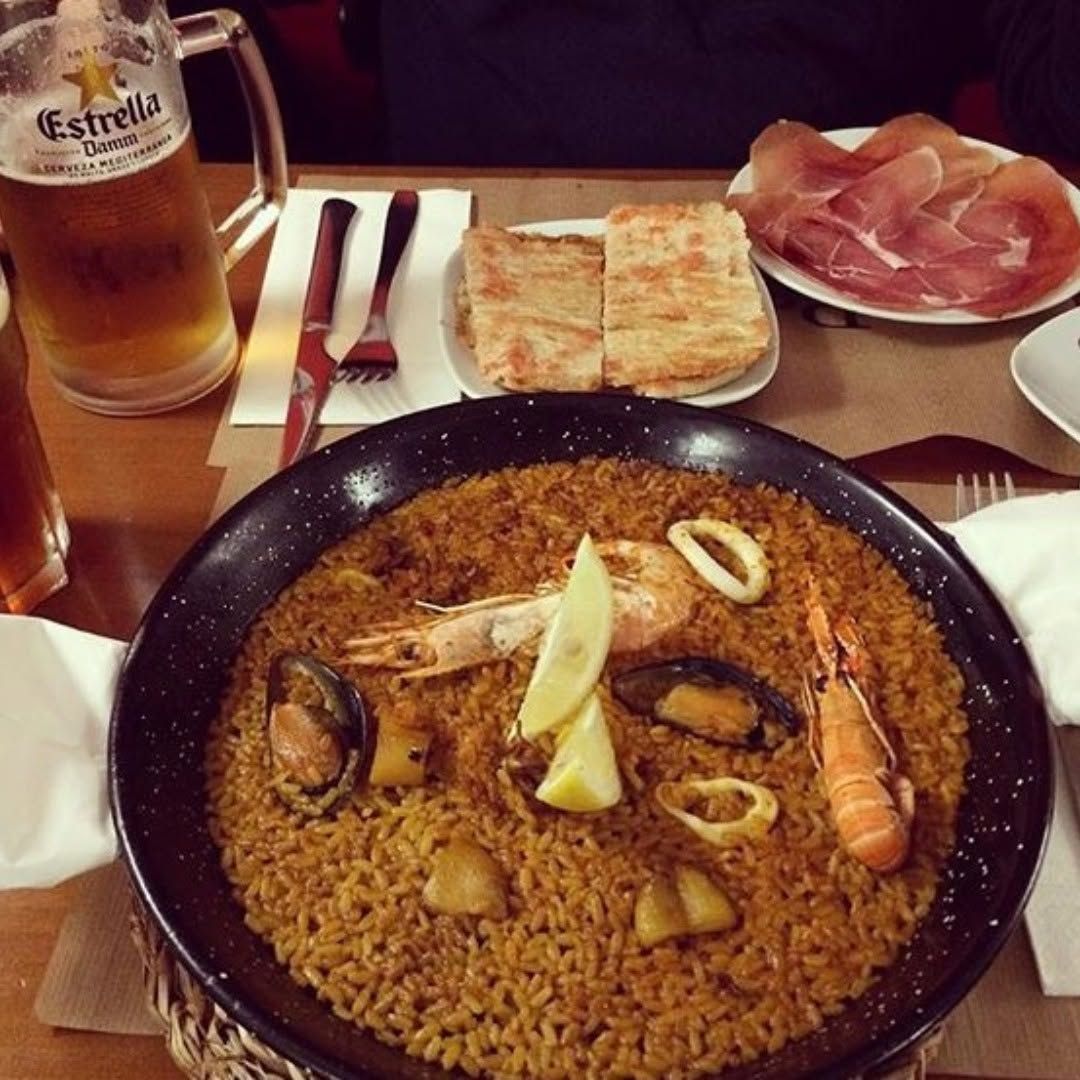 Paella marinera en 