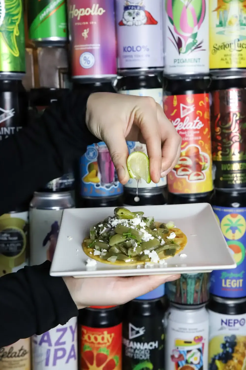 tacos with nopales (cactus) en 