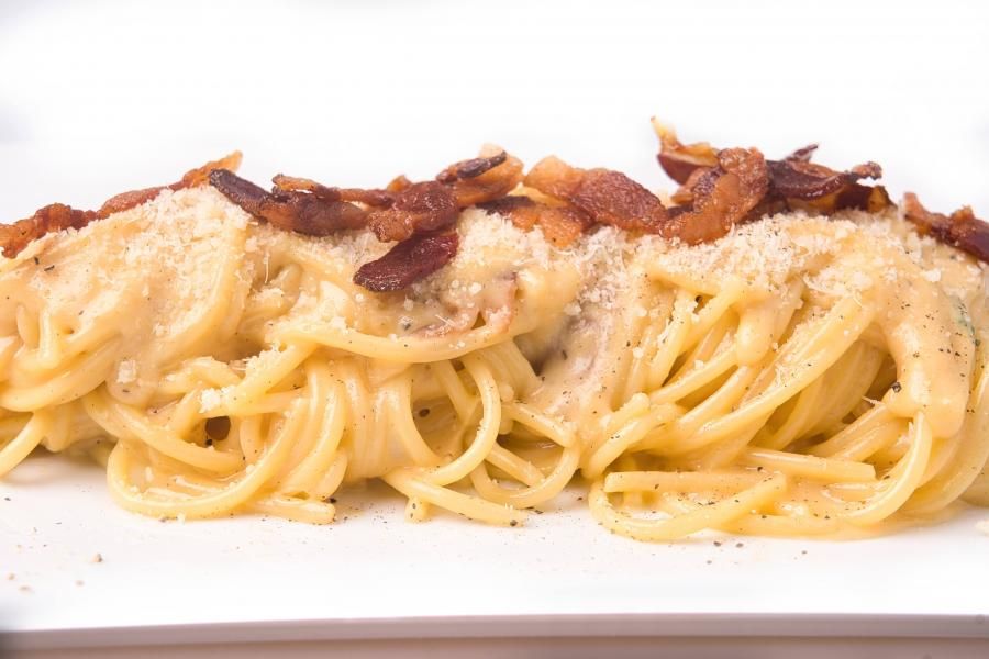 SPAGHETTI ALLA CARBONARA en 